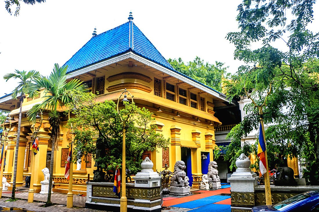 Gangaramaya Temple